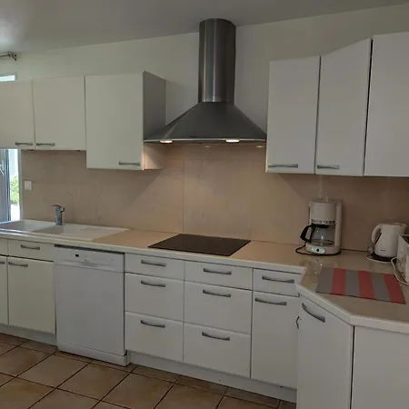 Familial Avec Piscine Chauffee, Jardin Prive Et Equipements Bebe En Pleine Propriete Viticole. - Fr-1-653-18 Saint-Cybardeaux