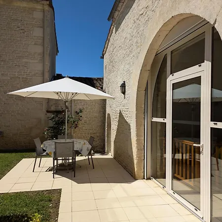 Familial Avec Piscine Chauffee, Jardin Prive Et Equipements Bebe En Pleine Propriete Viticole. - Fr-1-653-18 別荘 *