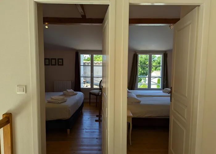 Familial Avec Piscine Chauffée, Jardin Privé Et équipements Bébé En Pleine Propriété Viticole. - Fr-1-653-18 Saint-Cybardeaux