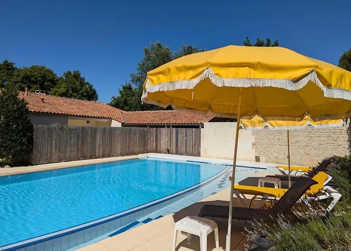 Familial Avec Piscine Chauffée, Jardin Privé Et équipements Bébé En Pleine Propriété Viticole. - Fr-1-653-18