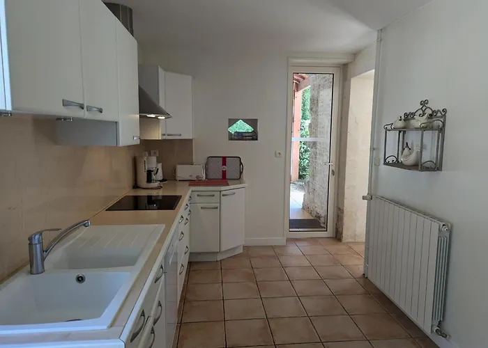 Familial Avec Piscine Chauffée, Jardin Privé Et équipements Bébé En Pleine Propriété Viticole. - Fr-1-653-18 Saint-Cybardeaux